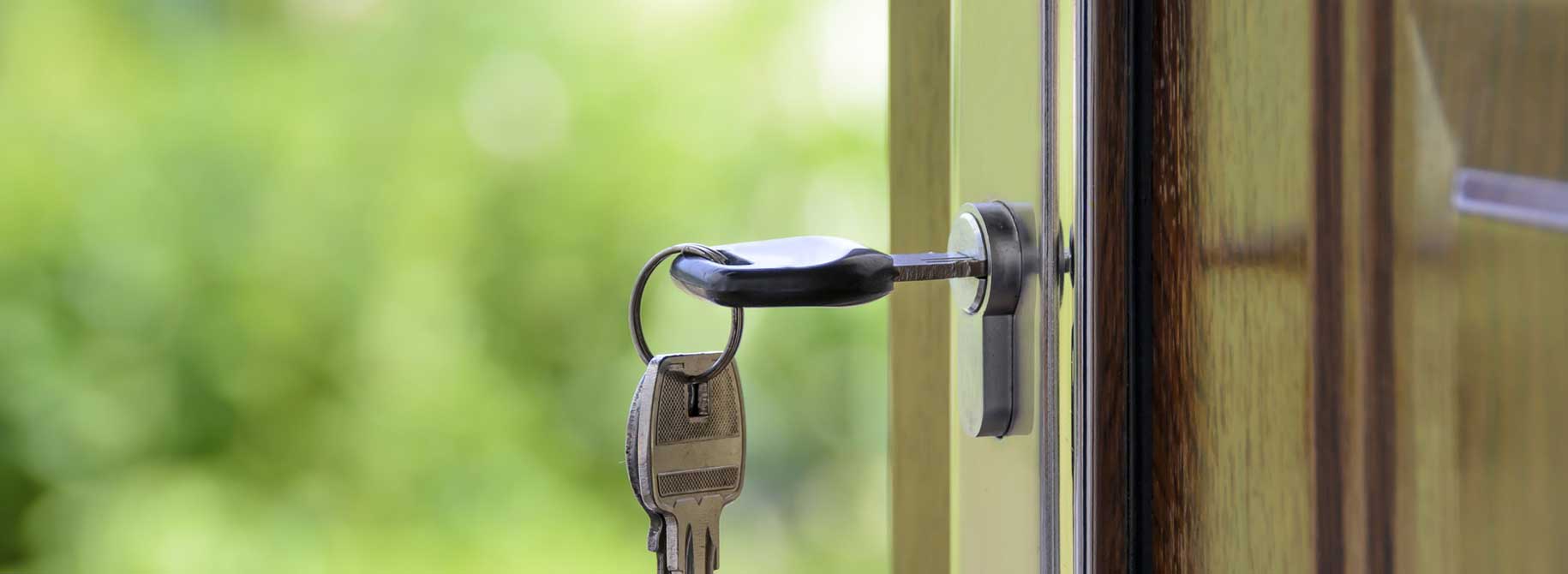picture of a key to the house door