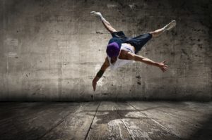 Nuori hip-hop-tanssija