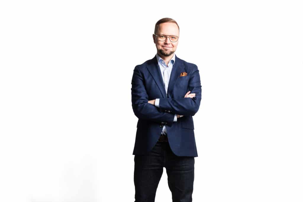 kuvassa mies